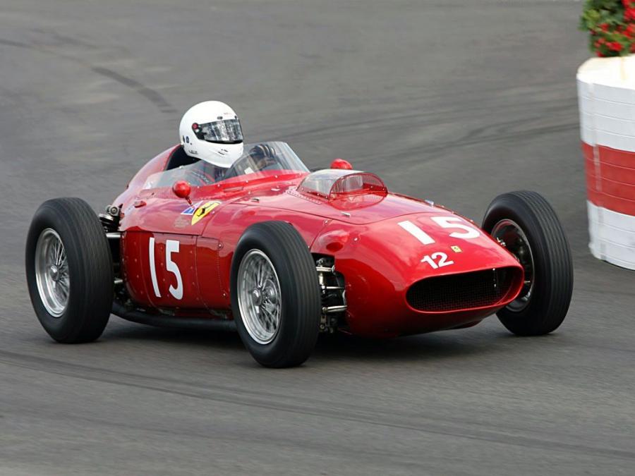  Ferrari 246 Dino 1958 года  (фото 1 из 14)